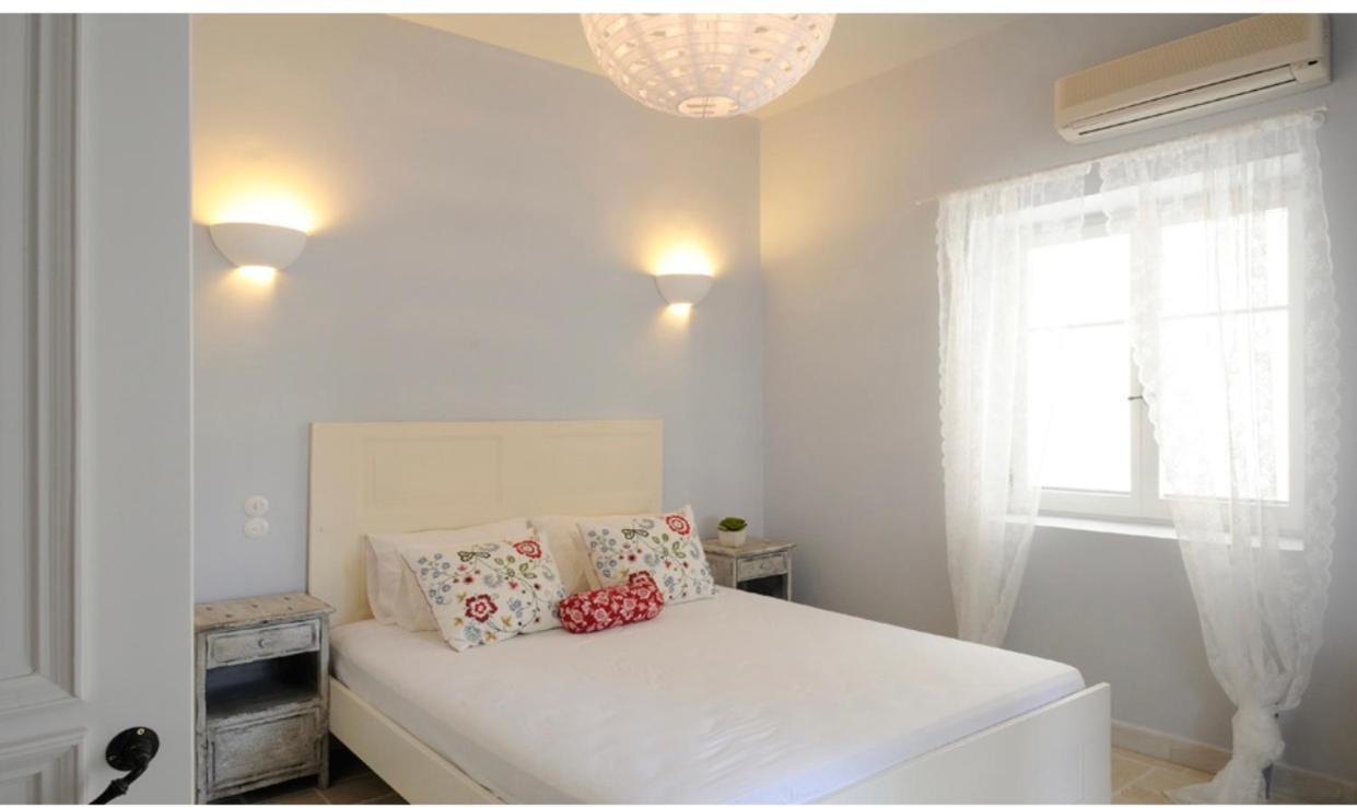 Anelina Paxos Residences Гайос Екстериор снимка